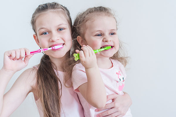 How a Kid Friendly Dentist Helps to Establish Good Oral Hygiene from Dental 32 in Phoenix, AZ